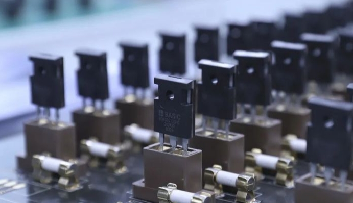 公司回收（INFINEON）IGBT單管、IGBT模塊、汽車認證IGBT